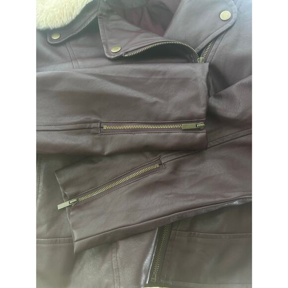 A NEW DAY Burgundy Faux Leather Zippered Jacket w/ Faux Fur Collar - Picture 8 of 12
